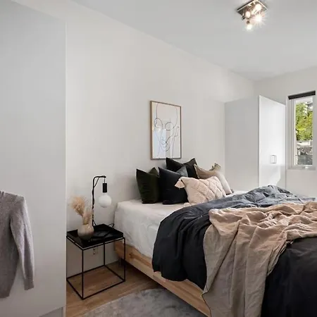 Apartment Modern With Balcony