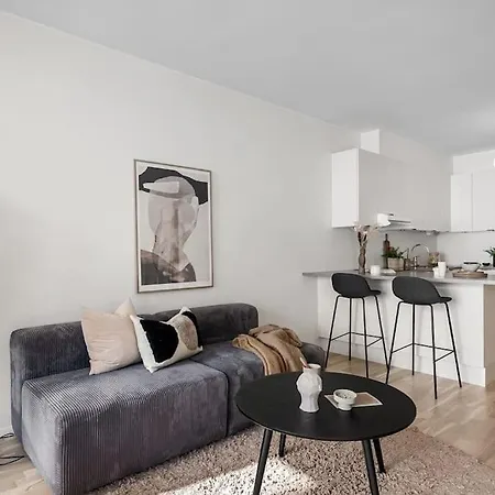 Modern With Balcony Apartment *